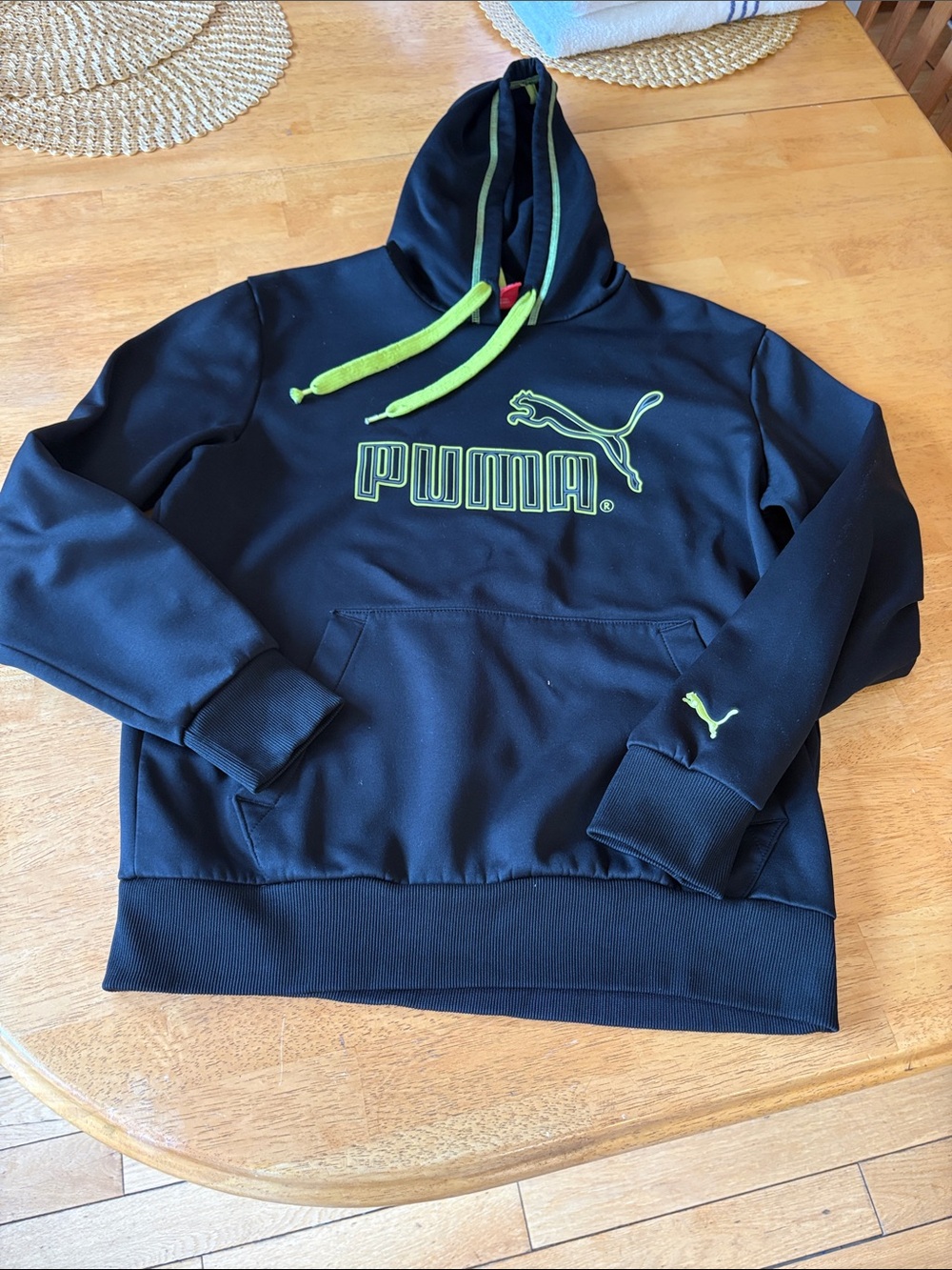 PUMA Sport Lifestyle Men’s Medium Black Neon Logo Hoodie Pullover